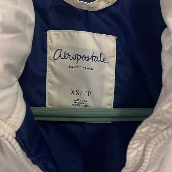 Areopostale puffer vest - Picture 2 of 5